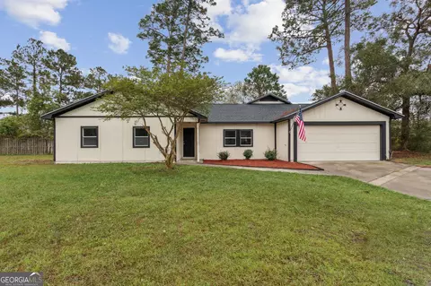 105 Greentree Cir, Kingsland, GA 31548
