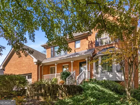 2739 Livsey Trl, Tucker, GA 30084