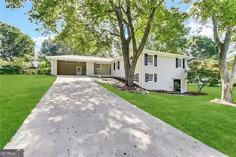 6358 Joanna St, Lithia Springs, GA 30122