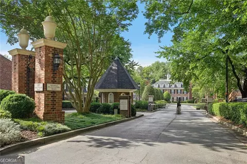3 Valley Forge Pl NW, Atlanta, GA 30318