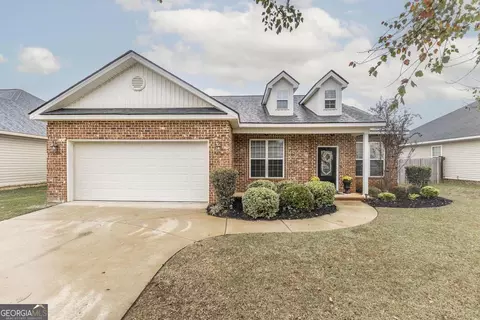 217 Amber Dr, Byron, GA 31008