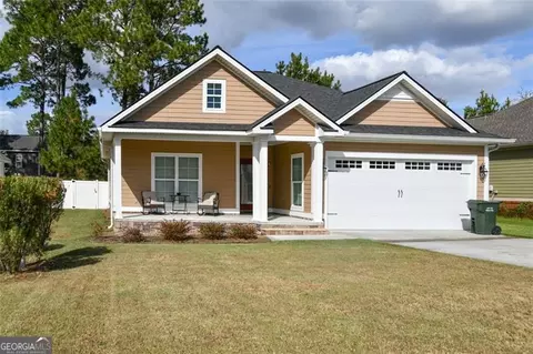 11 Taranik Ln SE, Moultrie, GA 31788