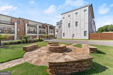 322 Clarendon Ct, Gainesville, GA 30501