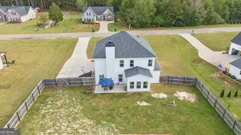 View/Area - 233 Dixon Cir, Williamson, GA 30292 photo 7 of 14