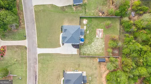 View/Area - 233 Dixon Cir, Williamson, GA 30292 photo 12 of 14