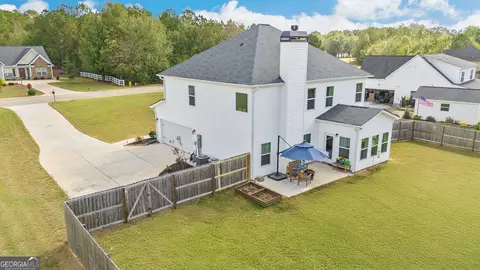 View/Area - 233 Dixon Cir, Williamson, GA 30292 photo 6 of 14