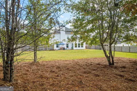 Exterior - 233 Dixon Cir, Williamson, GA 30292 photo 5 of 8