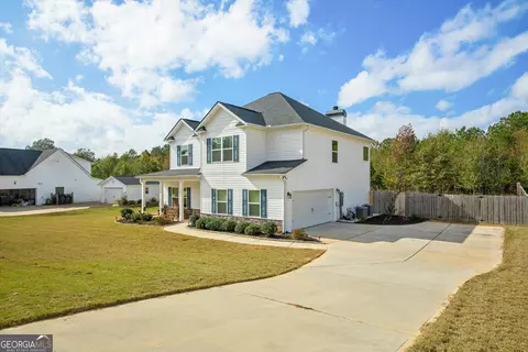 Exterior - 233 Dixon Cir, Williamson, GA 30292 photo 4 of 8