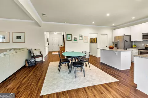 Dining - 233 Dixon Cir, Williamson, GA 30292 photo 4 of 4