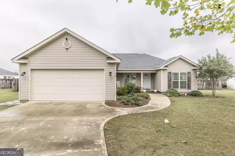 106 Rockport Ct, Perry, GA 31069 photo 2