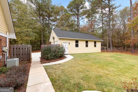 Exterior - 2926 Mooty Bridge Rd, Lagrange, GA 30240 photo 9 of 11