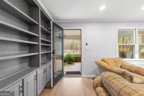 Entry Way - 2926 Mooty Bridge Rd, Lagrange, GA 30240 photo 3 of 11
