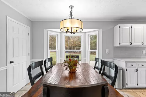 Dining - 2926 Mooty Bridge Rd, Lagrange, GA 30240 photo 1 of 3