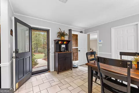Entry Way - 2926 Mooty Bridge Rd, Lagrange, GA 30240 photo 2 of 11