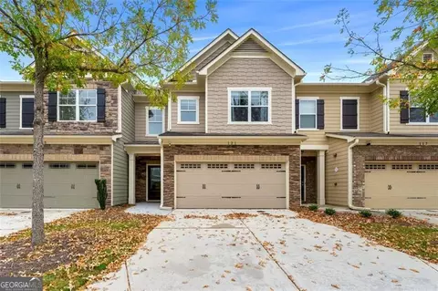 121 Davina Dr, Smyrna, GA 30082
