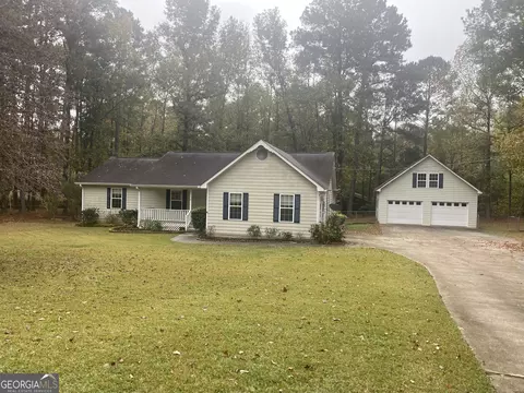 110 Brierwood Ct, Fayetteville, GA 30214