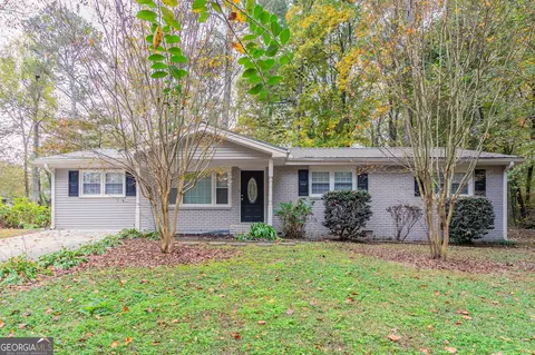 7047 Carolyn Cir, Lithia Springs, GA 30122