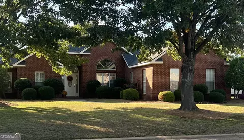 133 Roseine Dr, Warner Robins, GA 31088