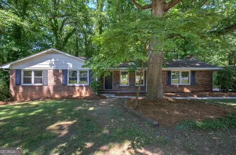 1168 Woodleigh Rd SW, Marietta, GA 30008