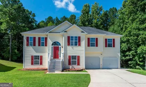 5120 Roxton Ln, Douglasville, GA 30135