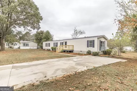 234 Bayberry Dr, Byron, GA 31008