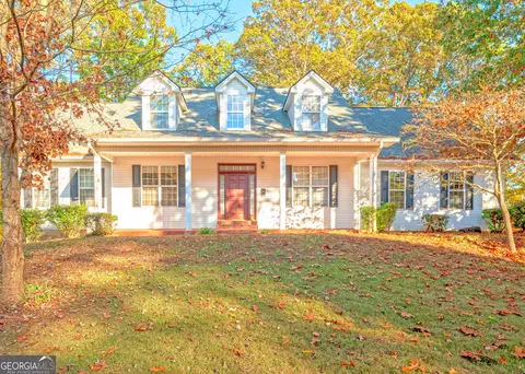 135 Buckeye Pt, Commerce, GA 30530