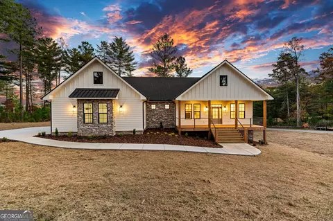405 Highpoint Trl, Blairsville, GA 30512