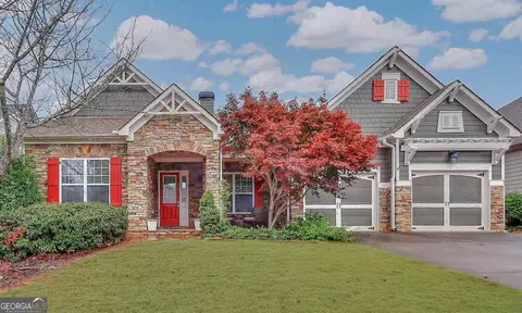 1102 Creekwood Cir, Madison, GA 30650