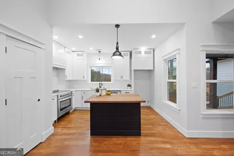 352 Welcome To Arnco Rd, Newnan, GA 30263