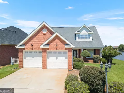 117 Eagle Harbor Is, Centerville, GA 31028