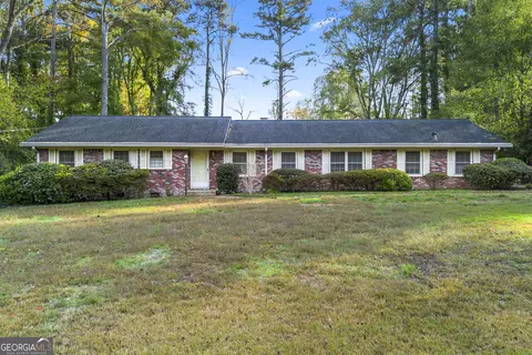 872 Hickory Dr, Marietta, GA 30064
