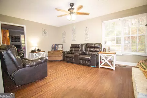 105 Montrose Way, Lagrange, GA 30240 photo 5