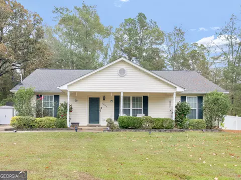 1806 Azalea Dr, West Point, GA 31833