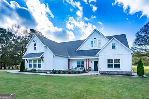 Exterior - 32 Overlook Dr, Pine Mountain, GA 31822 photo 5 of 11