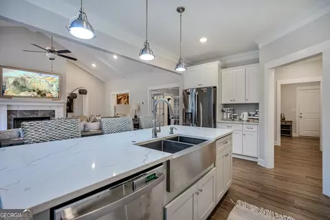 Kitchen - 32 Overlook Dr, Pine Mountain, GA 31822 photo 4 of 4