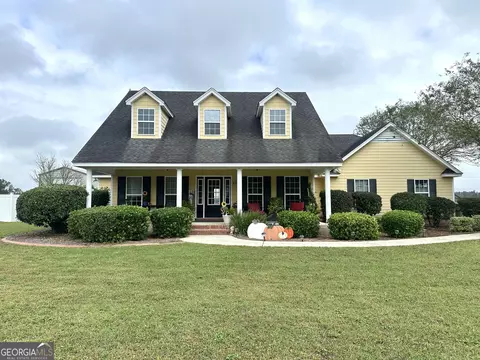 631 Patterson St, Sparks, GA 31647