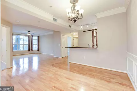 955 Juniper St NE #4131, Atlanta, GA 30309