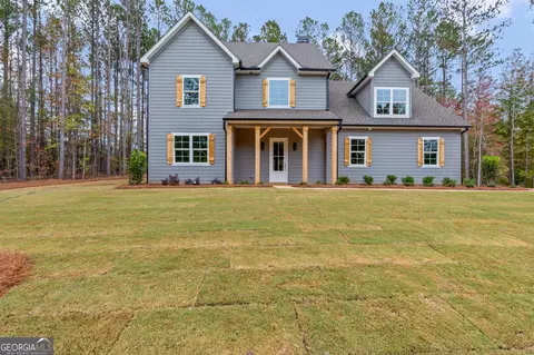 47 Midland Dr, Newnan, GA 30263