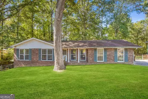 141 Denna Dr, Alpharetta, GA 30009