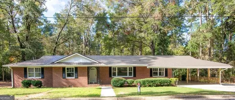 208 Wildwood Dr, Sylvania, GA 30467