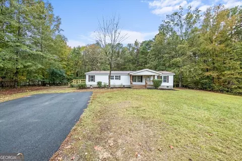 279 Deer Creek Cir, Gray, GA 31032