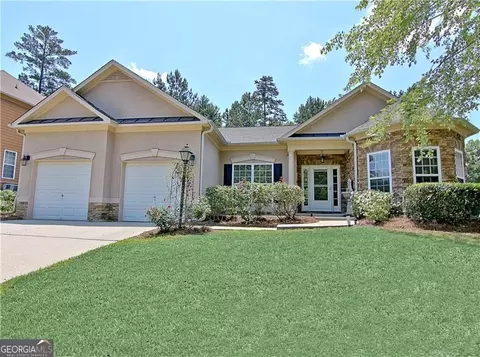 7754 The Lakes Dr, Fairburn, GA 30213