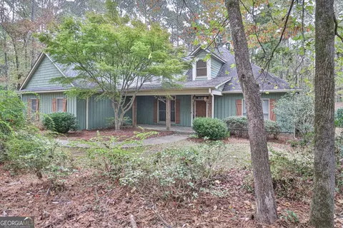 816 Laurel Ridge Ln, Cataula, GA 31804