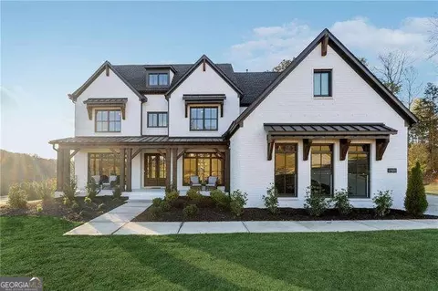 17100 River Overlook Dr, Roswell, GA 30075