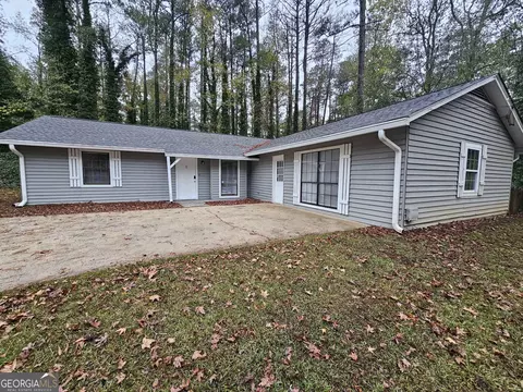 199 Holly Springs Ct, Ellenwood, GA 30294