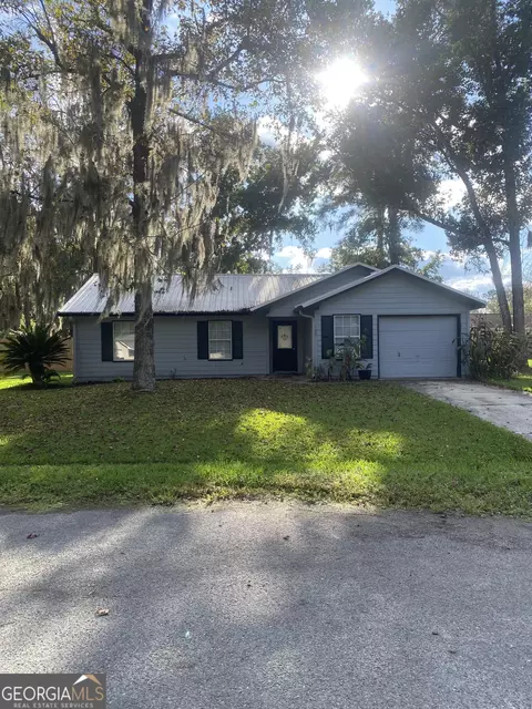 109 S Alberts Ct, Kingsland, GA 31548