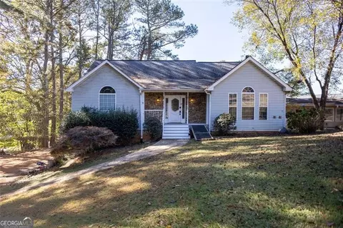 7590 Fields Dr, Cumming, GA 30041