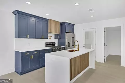 2067 Arlington Cir NW, Atlanta, GA 30318