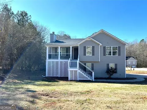 6 Mineral Springs Ct, Newnan, GA 30263