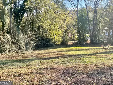 1110 E 7th St, West Point, GA 31833
